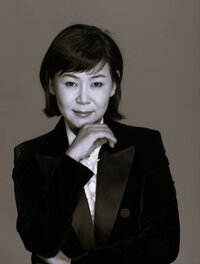 Art Historian, Curator, Writer and Art Strategy Consultant Jiyoon Lee